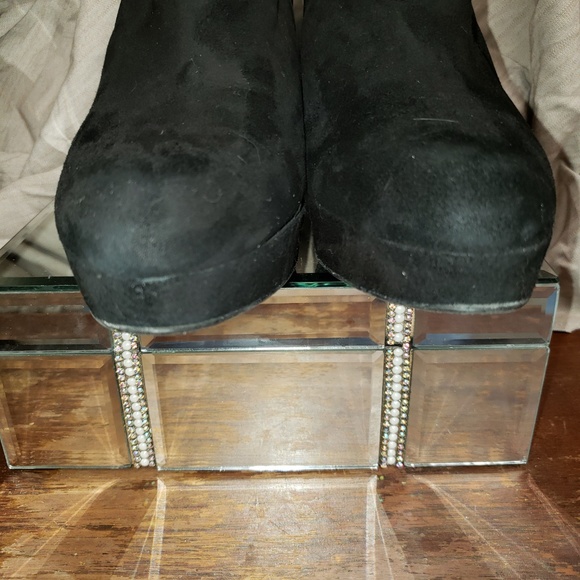 Make Offer STUART WEITZMAN HOLDME ANKLE BOOTIE - Picture 4 of 8